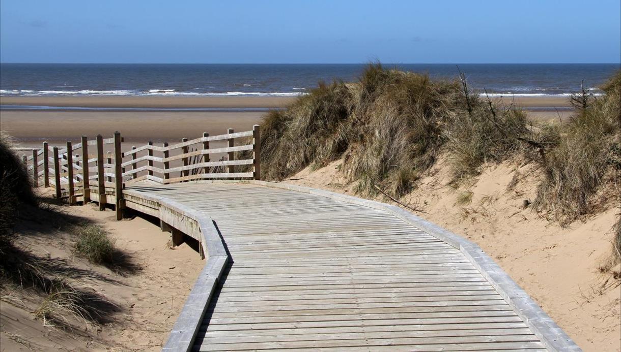 Formby Guest House ภายนอก รูปภาพ